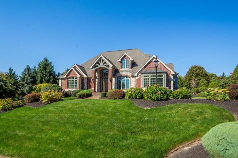 1085 St Mellion Drive Collier Township PA 15142