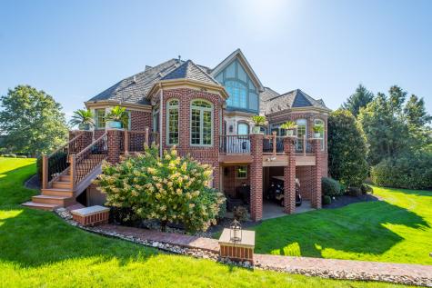1085 St Mellion Drive Collier Township PA 15142