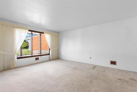68 Suncrest Drive Delmont PA 15626