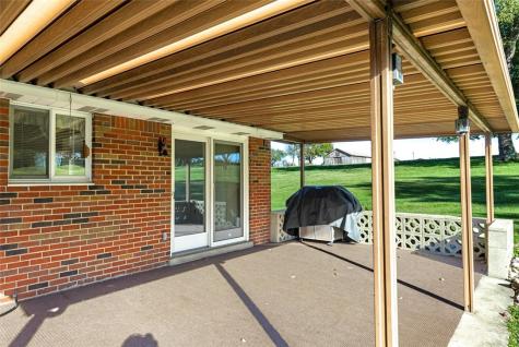 68 Suncrest Drive Delmont PA 15626
