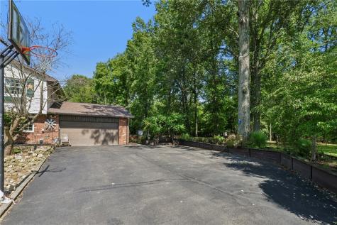 171 Mcclelland Road North Beaver Township PA 16102