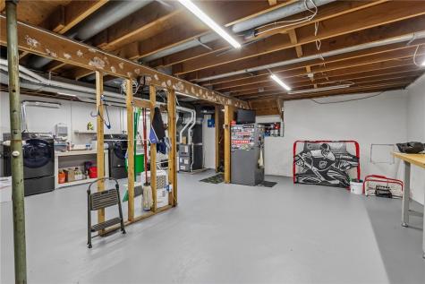 171 Mcclelland Road North Beaver Township PA 16102