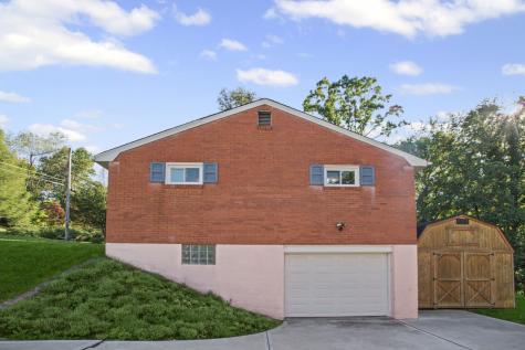 1403 Lakeside Drive Shaler PA 15101