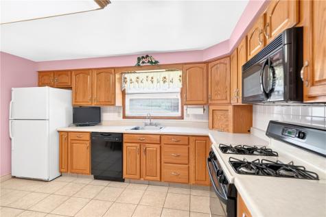 700 Stokes Drive Forward Township PA 15037