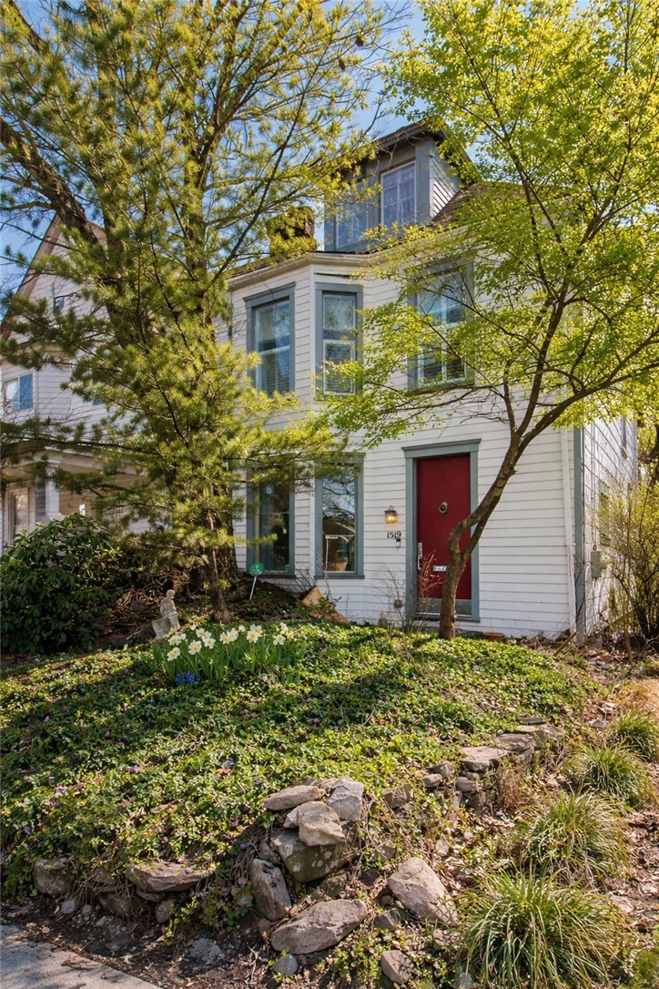 1519 Steuben Street Crafton Heights PA 15205