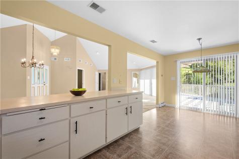 107 William Street Cecil PA 15057