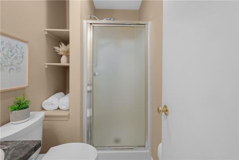 107 William Street Cecil PA 15057