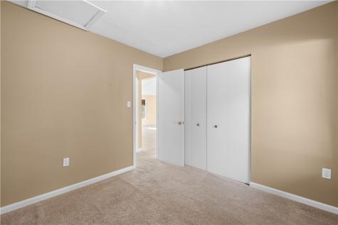 107 William Street Cecil PA 15057