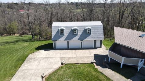 28 Dire Drive Mt Pleasant Township PA 15340