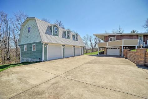 28 Dire Drive Mt Pleasant Township PA 15340