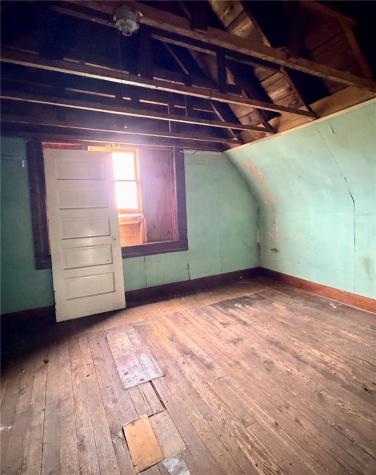 211 Cedar Avenue Sharon PA 16146