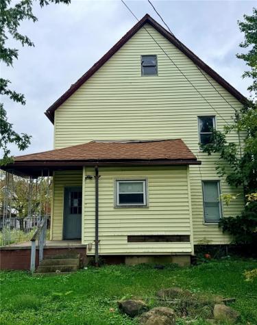 211 Cedar Avenue Sharon PA 16146