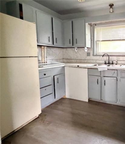211 Cedar Avenue Sharon PA 16146