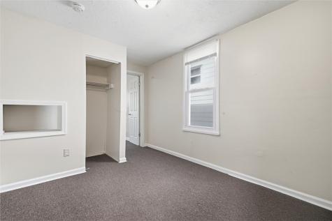 80 Mckinnie Avenue Mckees Rocks PA 15136