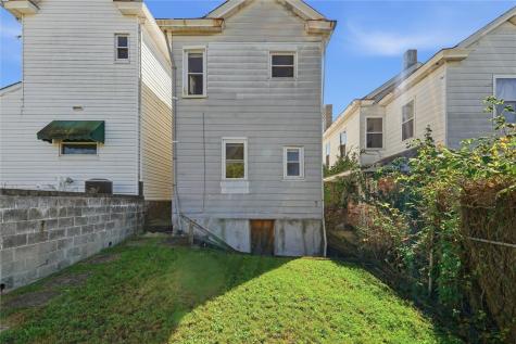 80 Mckinnie Avenue Mckees Rocks PA 15136