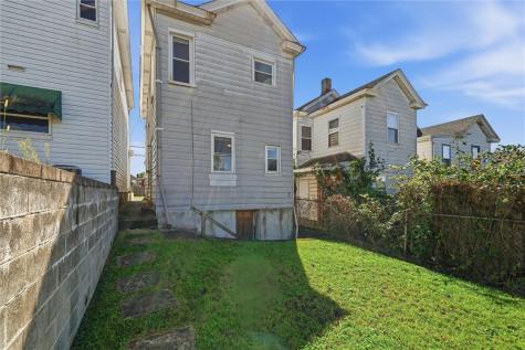 80 Mckinnie Avenue Mckees Rocks PA 15136