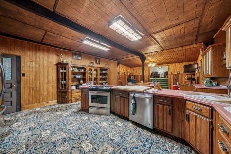 608 N Chestnut Street Derry Boro PA 15627