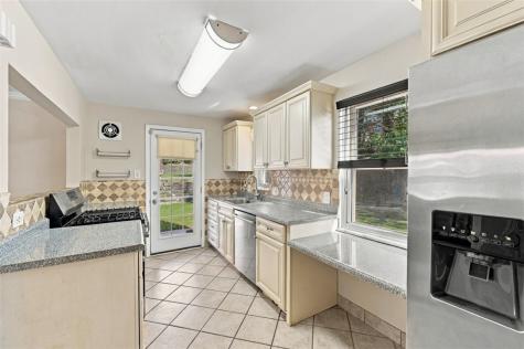 2452 Hayson Avenue Banksville/westwood PA 15220