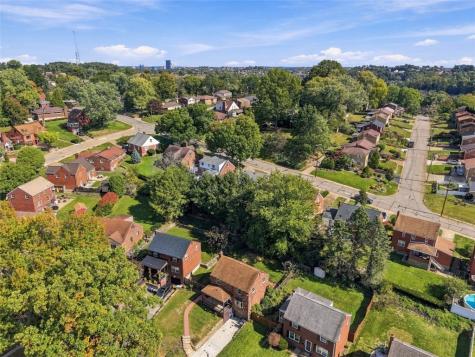 2452 Hayson Avenue Banksville/westwood PA 15220