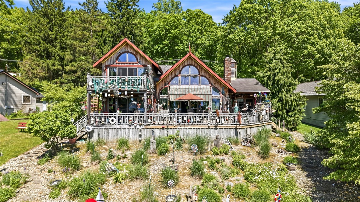 4621 E Lake Road Shenango PA 16134