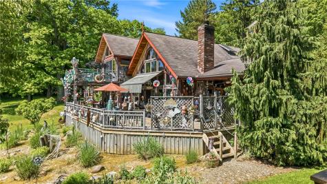 4621 E Lake Road Shenango PA 16134