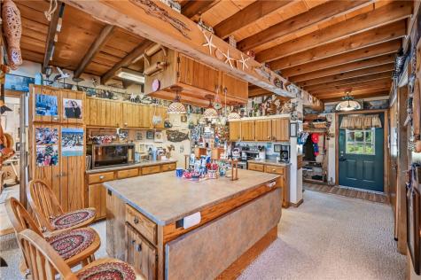 4621 E Lake Road Shenango PA 16134