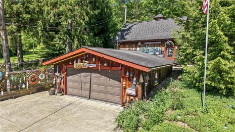 4621 E Lake Road Shenango PA 16134