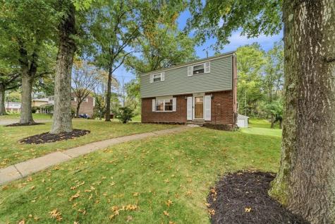 1015 Evergreen Drive Penn Hills PA 15235