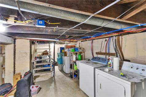 1747 Galilee Road Wampum PA 16157