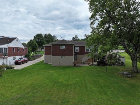 104 Murrysville Road Level Green PA 15085