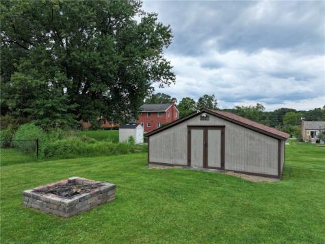 104 Murrysville Road Level Green PA 15085