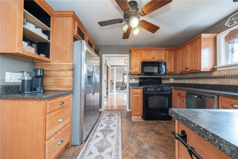 104 Murrysville Road Level Green PA 15085