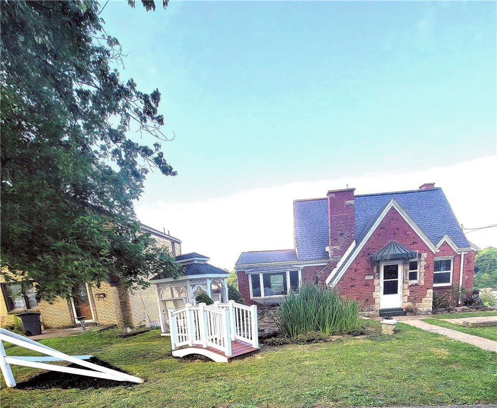 5907 Rodgers Street Lincoln Place PA 15207