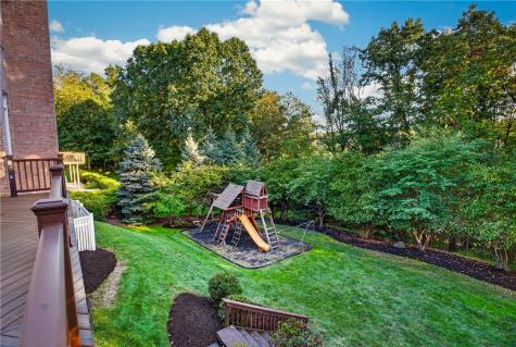 248 Whetherburn Drive Pine Township PA 15090