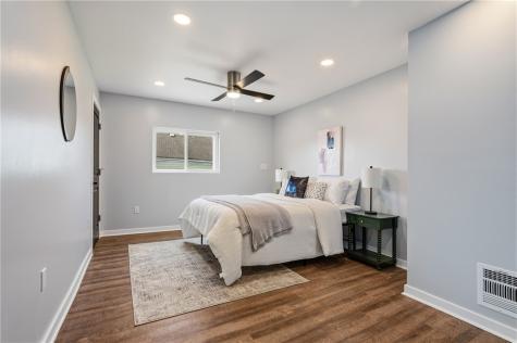 4542 Friendship Avenue Bloomfield PA 15224