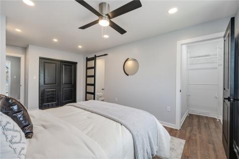 4542 Friendship Avenue Bloomfield PA 15224