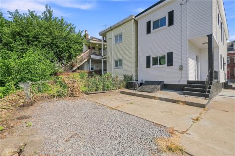 4542 Friendship Avenue Bloomfield PA 15224