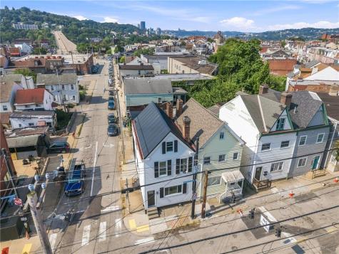4542 Friendship Avenue Bloomfield PA 15224