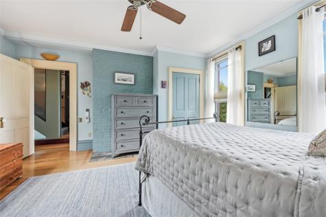 402 Peebles Street Sewickley PA 15143