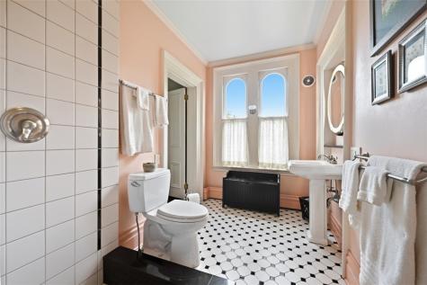 402 Peebles Street Sewickley PA 15143