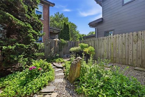 402 Peebles Street Sewickley PA 15143