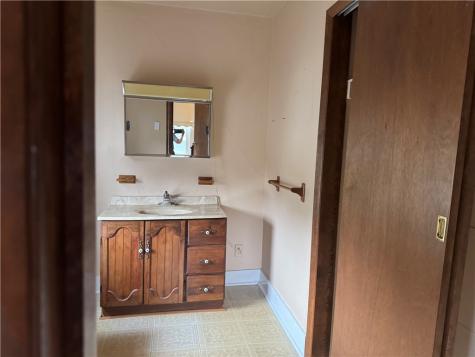 1224 W High Street Derry Township PA 15620