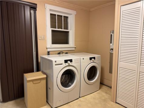 1224 W High Street Derry Township PA 15620