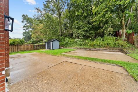 232 Sharon Drive Forest Hills Boro PA 15221