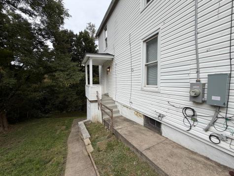 1110 Melrose Street East Mckeesport PA 15035