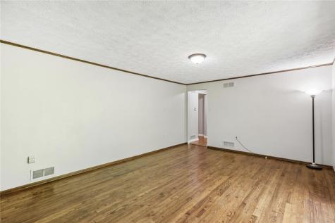 512 Hanover Kendall Hanover Township PA 15050