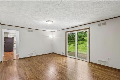 512 Hanover Kendall Hanover Township PA 15050