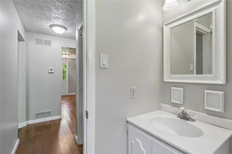 512 Hanover Kendall Hanover Township PA 15050