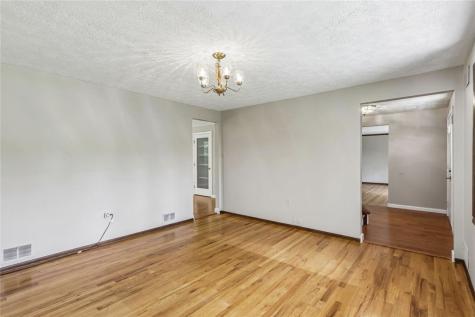 512 Hanover Kendall Hanover Township PA 15050