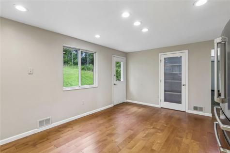 512 Hanover Kendall Hanover Township PA 15050